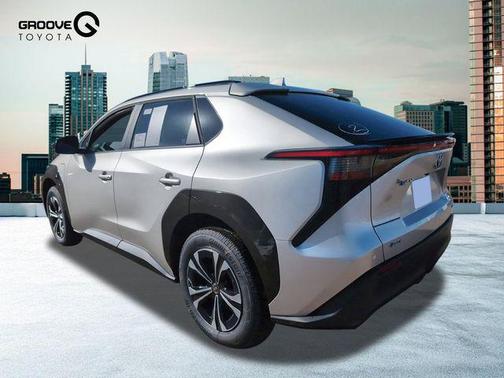 2025 Toyota bZ4X XLE