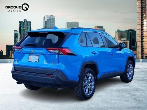 2021 Toyota RAV4 XLE Premium