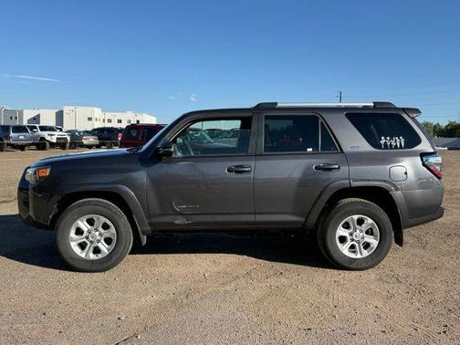 Magnetic Gray Metallic 2022 Toyota 4Runner SR5 Premium