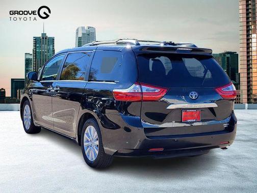 2017 Toyota Sienna Limited Premium