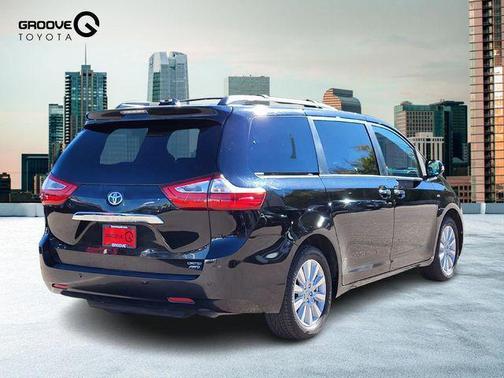 2017 Toyota Sienna Limited Premium