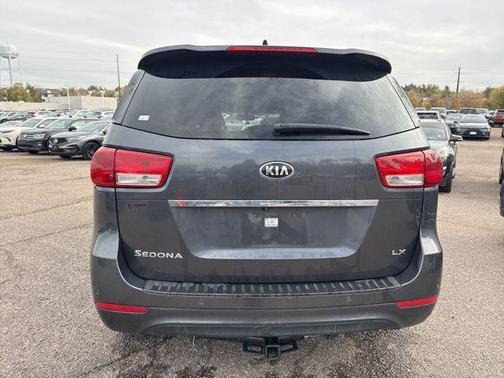 2016 Kia Sedona LX