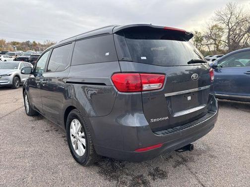 2016 Kia Sedona LX