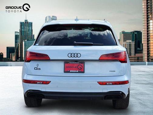 2023 Audi Q5 45 S line Prestige