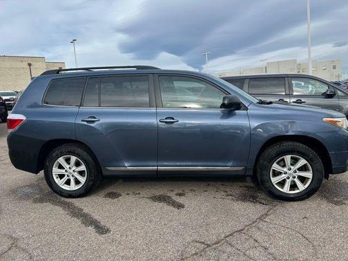 2013 Toyota Highlander SE