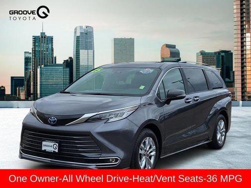 2025 Toyota Sienna Limited