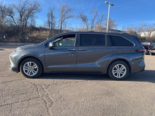 2025 Toyota Sienna Limited