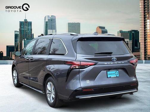2025 Toyota Sienna Limited