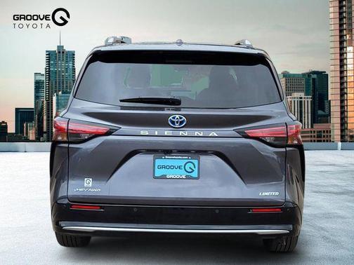 2025 Toyota Sienna Limited