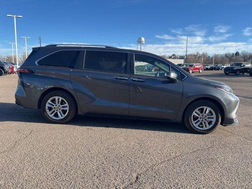 2025 Toyota Sienna Limited