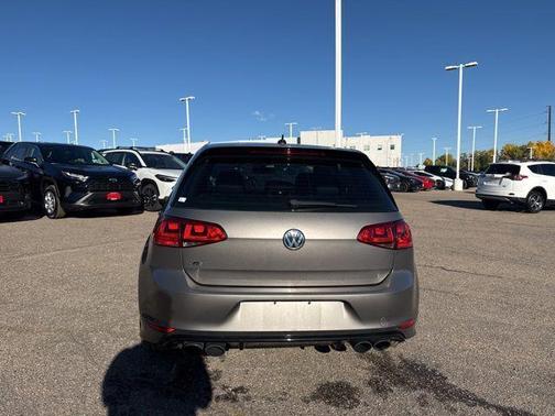 2016 Volkswagen Golf R 4-Door w/DCC & Navigation