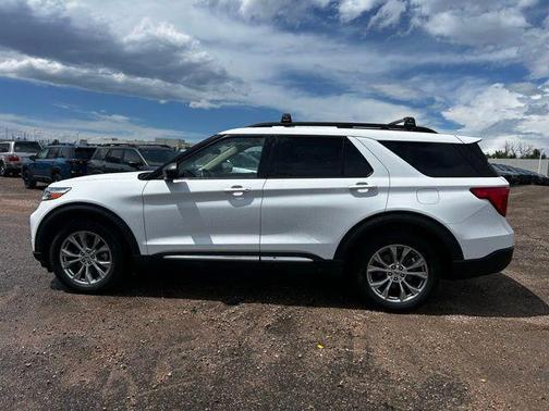 Oxford White 2020 Ford Explorer XLT