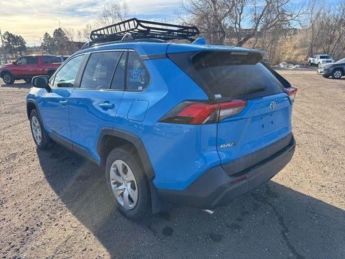 2020 Toyota RAV4 LE