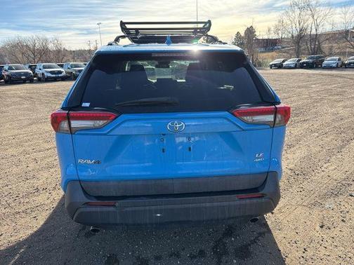 2020 Toyota RAV4 LE