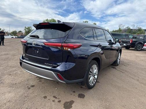 Blueprint 2023 Toyota Highlander Platinum