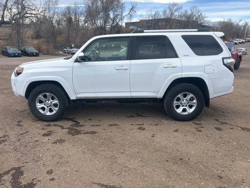 2019 Toyota 4Runner SR5