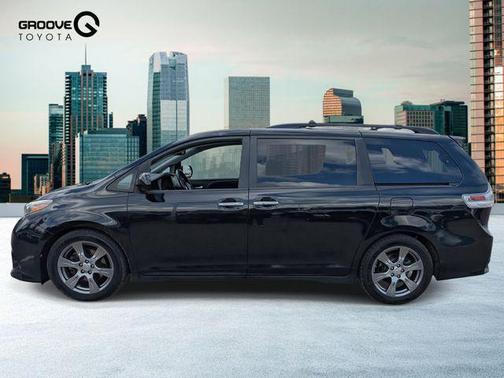 2017 Toyota Sienna SE