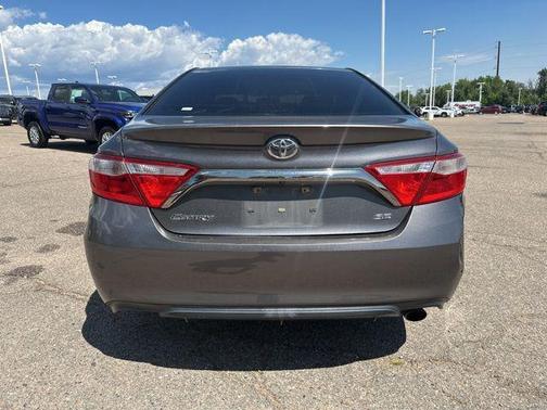 2015 Toyota Camry SE