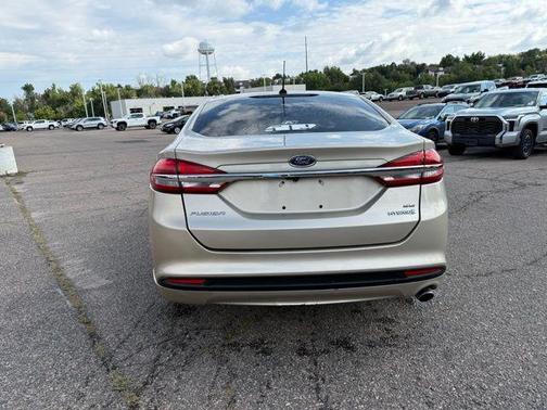 2017 Ford Fusion Hybrid SE