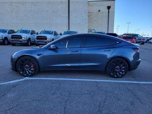 2023 Tesla Model 3 Performance