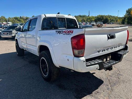 2016 Toyota Tacoma TRD Sport
