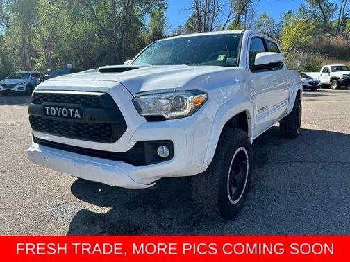 2016 Toyota Tacoma TRD Sport