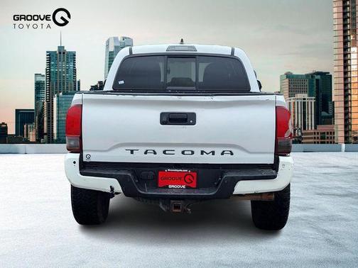 2016 Toyota Tacoma TRD Sport