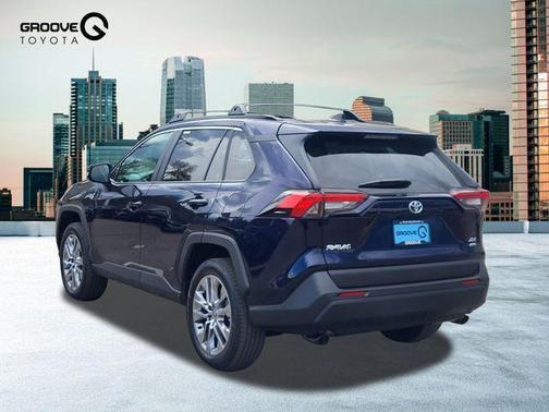 2025 Toyota RAV4 XLE Premium