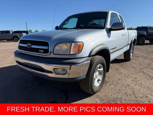Platinum Metallic 2000 Toyota Tundra SR5