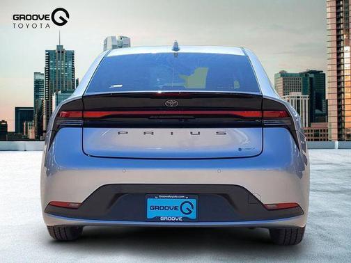 Cutting Edge 2025 Toyota Prius LE