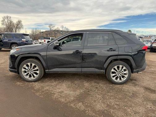 2021 Toyota RAV4 XLE Premium