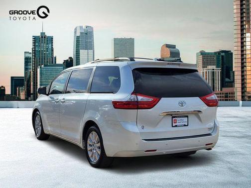 Blizzard Pearl 2015 Toyota Sienna Limited