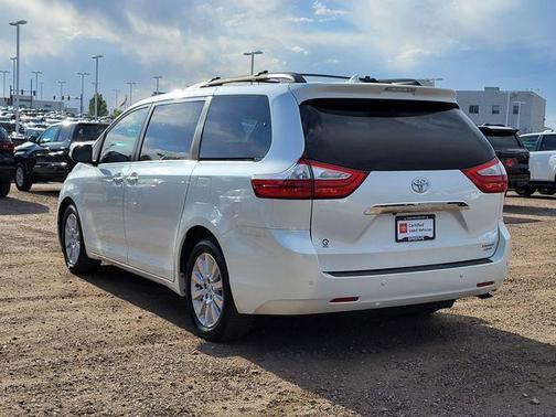 Blizzard Pearl 2015 Toyota Sienna Limited