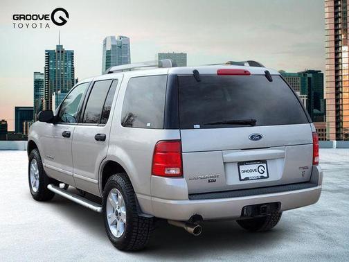 2005 Ford Explorer XLT