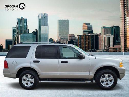 2005 Ford Explorer XLT