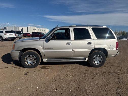 2004 Cadillac Escalade Base