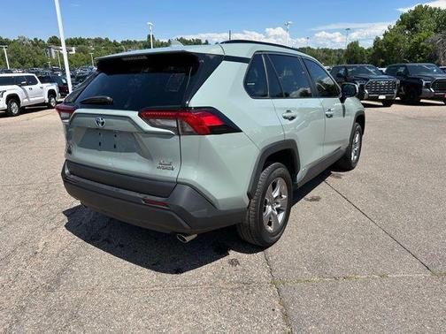 2022 Toyota RAV4 Hybrid XLE