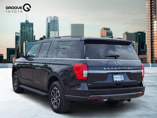 Gray Metallic 2024 Ford Expedition Max XLT