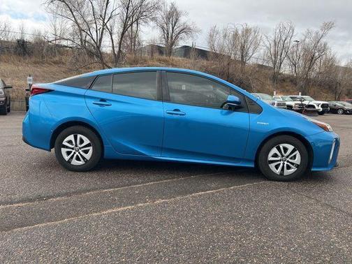 2021 Toyota Prius XLE