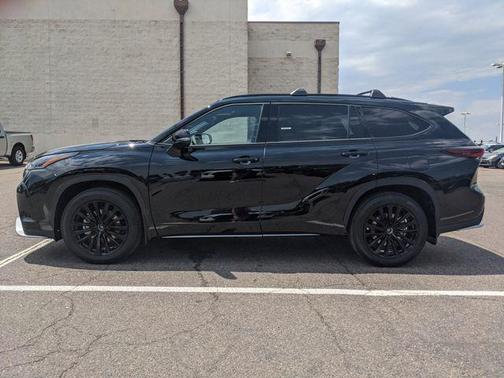 2025 Toyota Highlander XSE