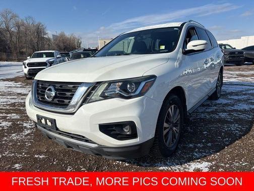 2017 Nissan Pathfinder S