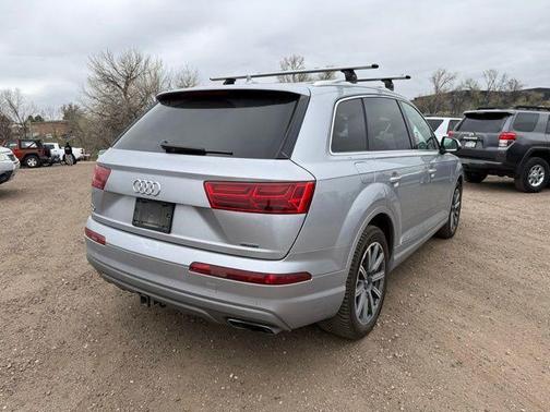 Florett Silver Metallic 2019 Audi Q7 55 Premium Plus