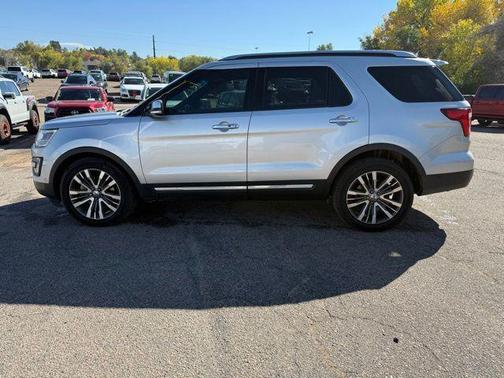 2017 Ford Explorer Platinum