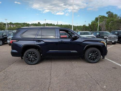 2025 Toyota Sequoia Platinum