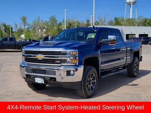 Deep Ocean Blue Metallic 2017 Chevrolet Silverado 3500 LTZ