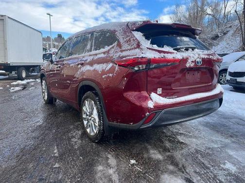 2021 Toyota Highlander Hybrid Limited