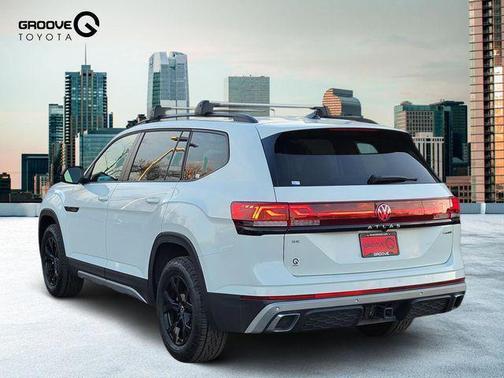 2024 Volkswagen Atlas 2.0T SE w/Technology 4MOTION