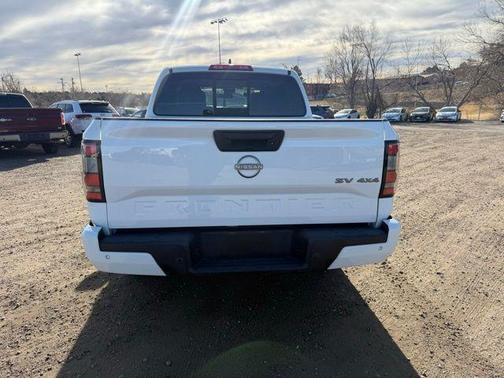 2022 Nissan Frontier SV