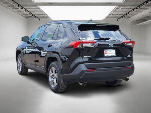 Midnight Black Metallic 2022 Toyota RAV4 Hybrid XLE