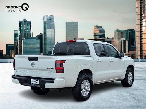 2024 Nissan Frontier SV